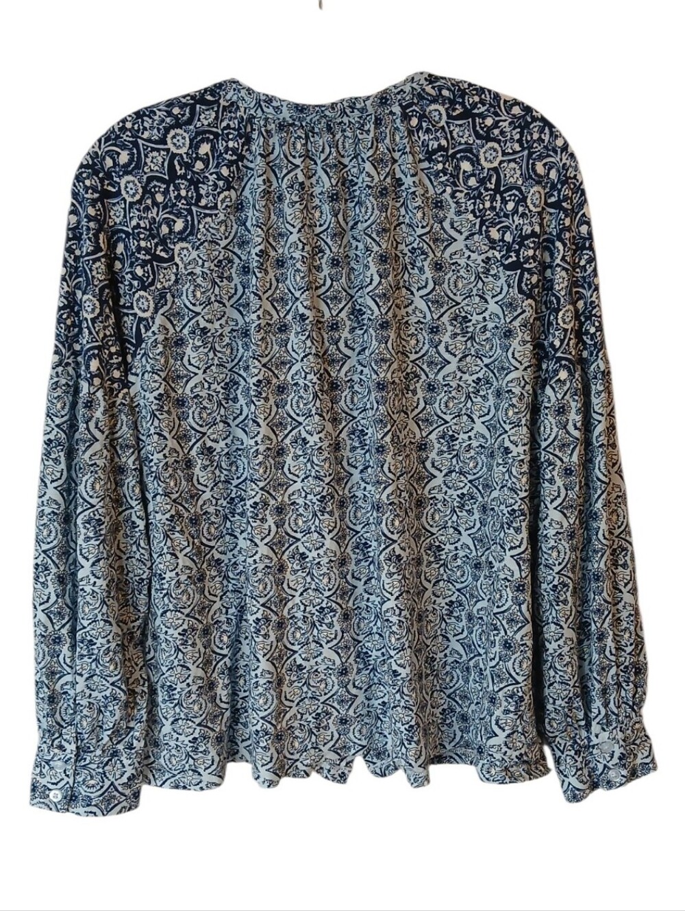 Wonderly Floral Top Size XL - Picture 2 of 6